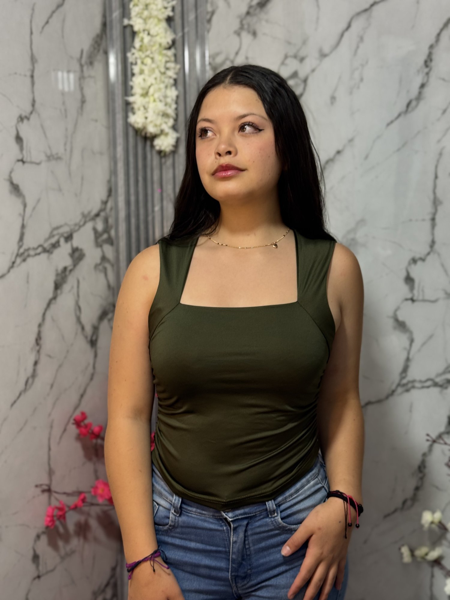 Blusas Dividi cuello cuadrado