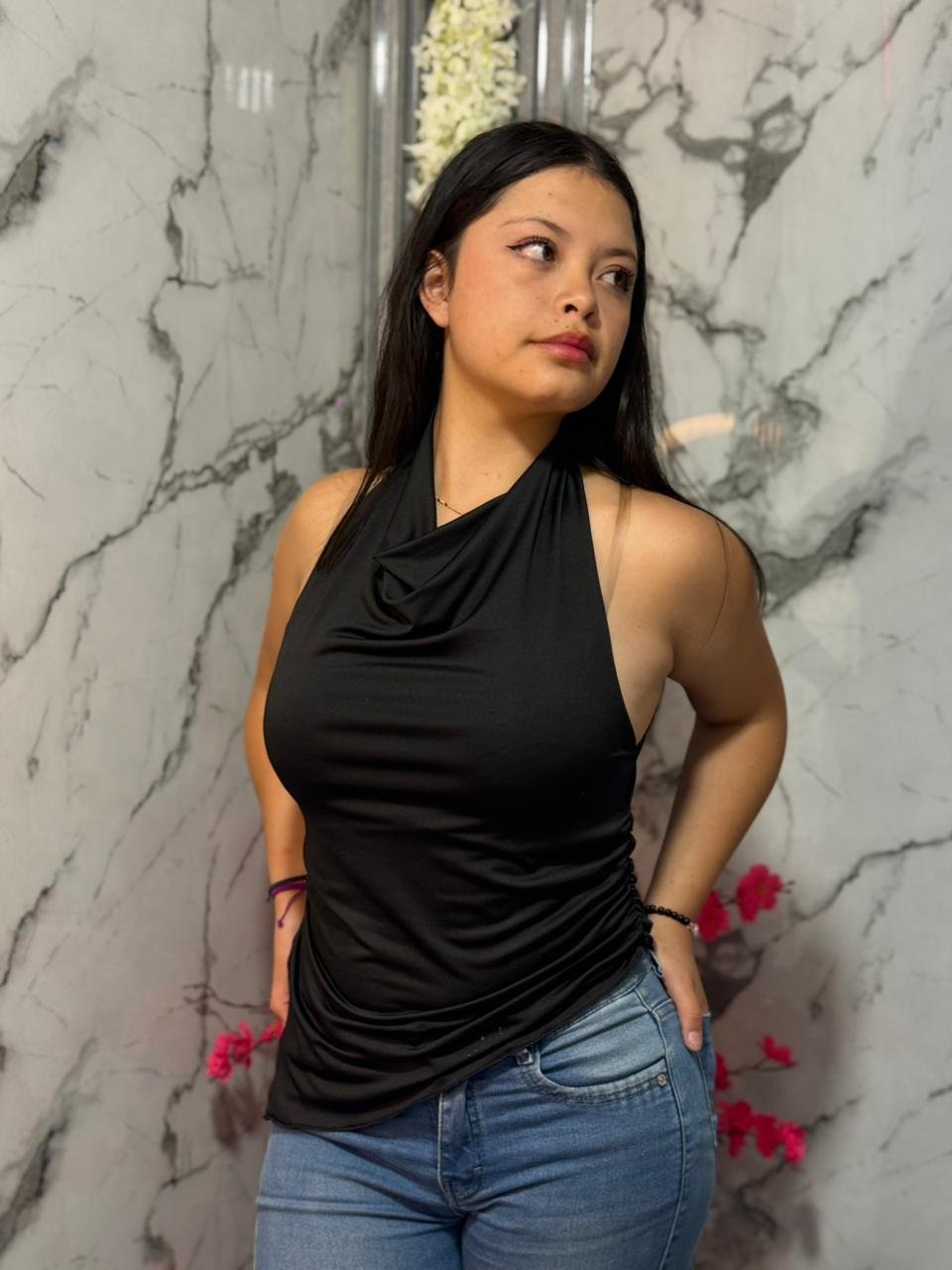 Blusas Pecho caído espalda descubierta